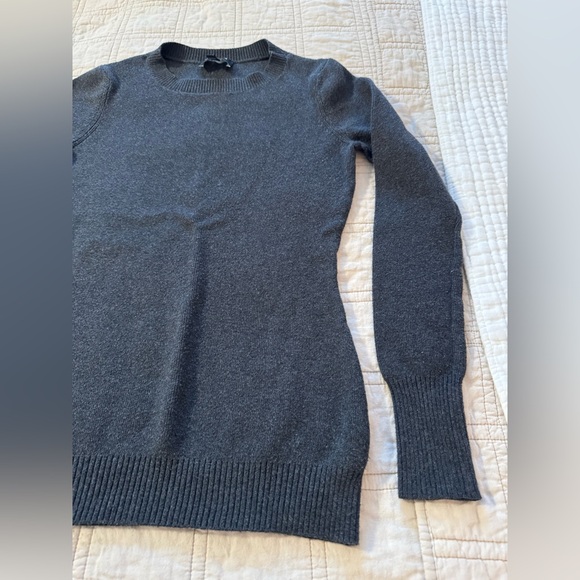 Express sweater - Picture 2 of 8